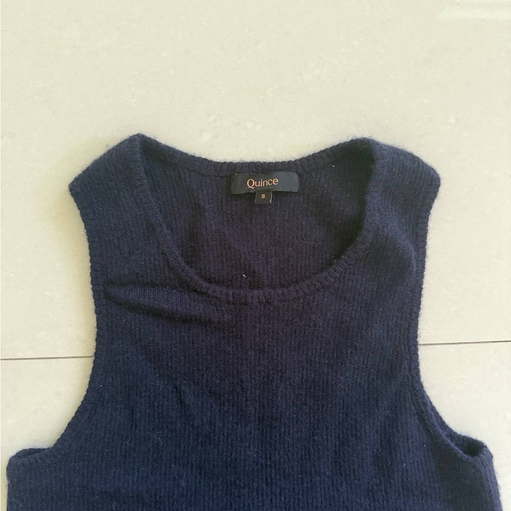 Quince 100% cashmere tank